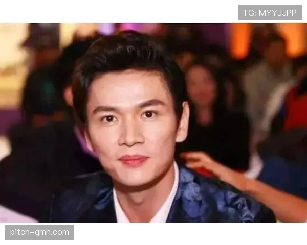 鲍春来退役后这松弛感谁懂啊,训练馆泡面配枸杞都比当年夺冠还上头? 鲍春来退役后这松弛感谁懂啊,训练馆泡面配枸杞都比当年夺冠还上头?